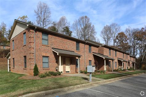 The miles and minutes will be for the farthest away property. . Townhomes for rent in kernersville nc